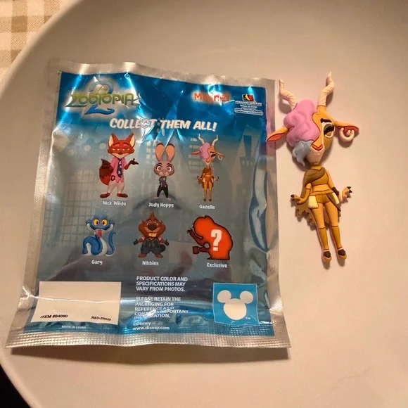 Disneys Zootopia 2 mystery Magnet “Gazelle” - Picture 2 of 4